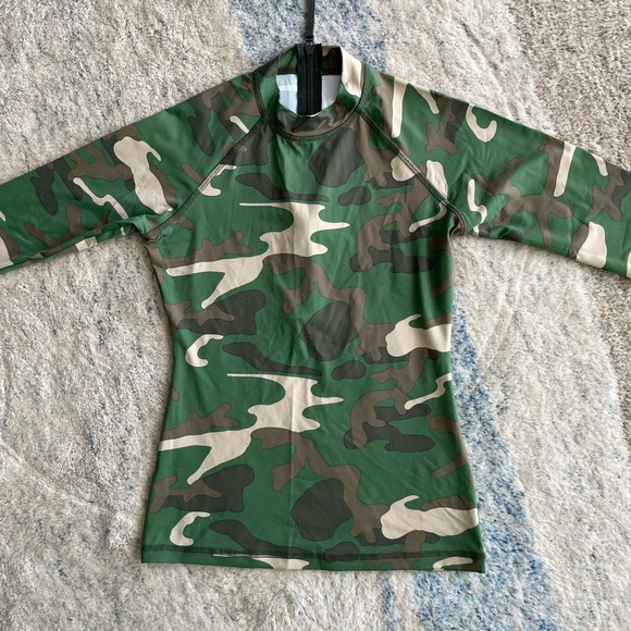 Madewell Rash Guard - Picture 2 of 6